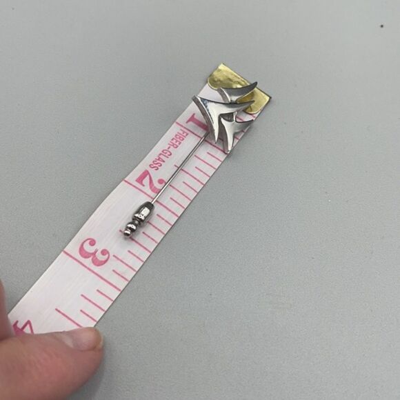 Vintage crown Trifari lapel or stick pin. - Picture 5 of 10